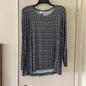 Long sleeve black and white tunic